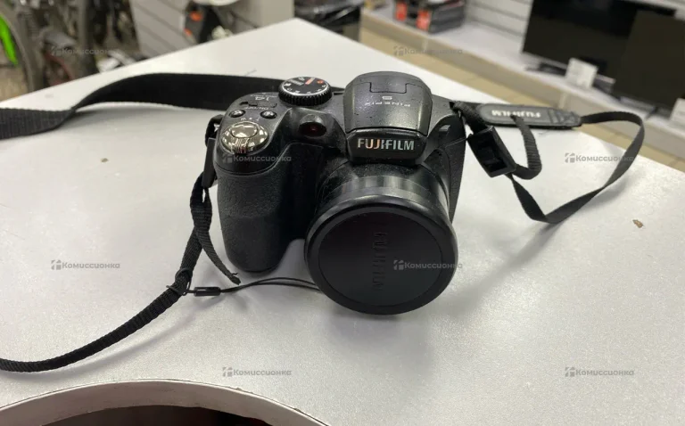 Фотоаппарат  FUJIFILM finepix S2960