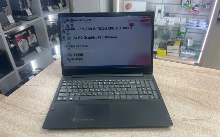 Ноутбук Lenovo 81VD