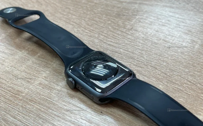 Часы  Apple Watch SE