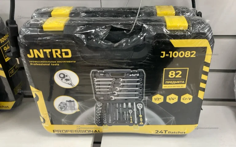 Набор инструмент  82 предмета JNTRD