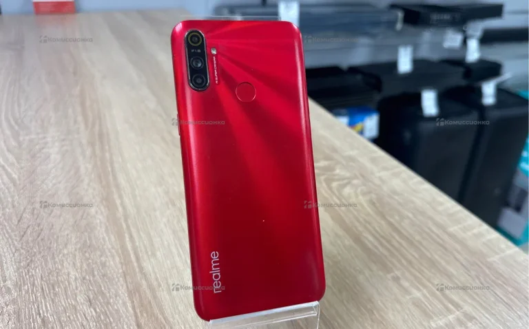 Realme C3 3/64 ГБ
