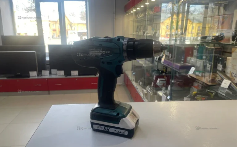 Шуруповерт Makita DF457D