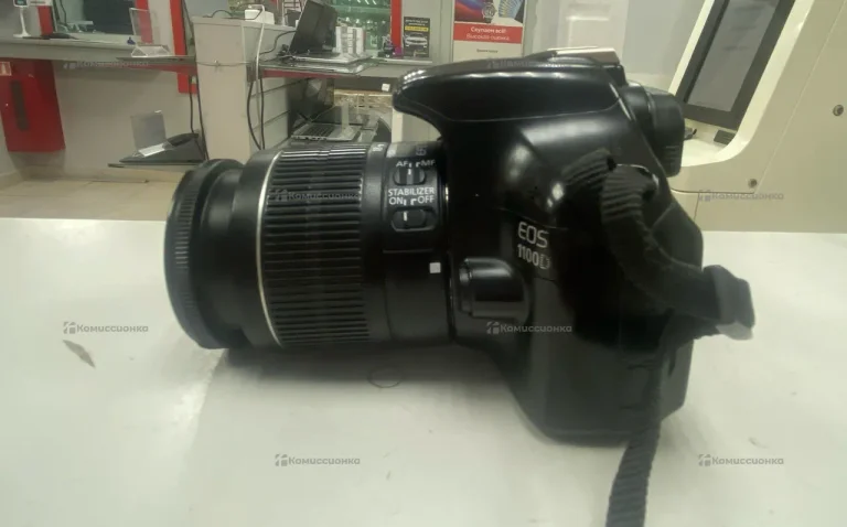 Фотоаппарат  Canon 1100D