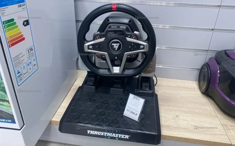 Игровой руль с педалями