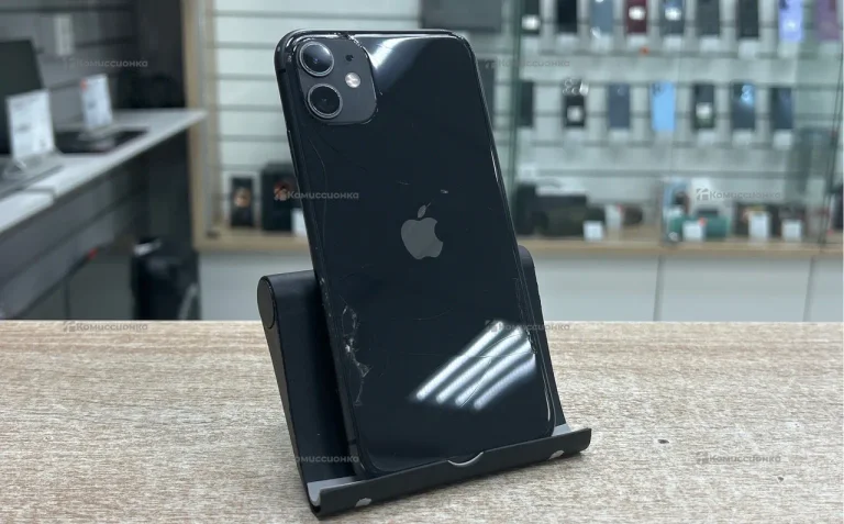 Apple iPhone 11 4/64 ГБ