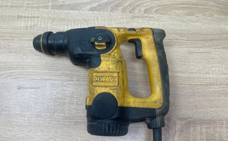 Перфоратор Dewalt D 25133