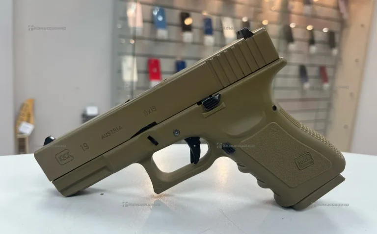 Старцкбольный пистолет Glock 17 DMD 168S