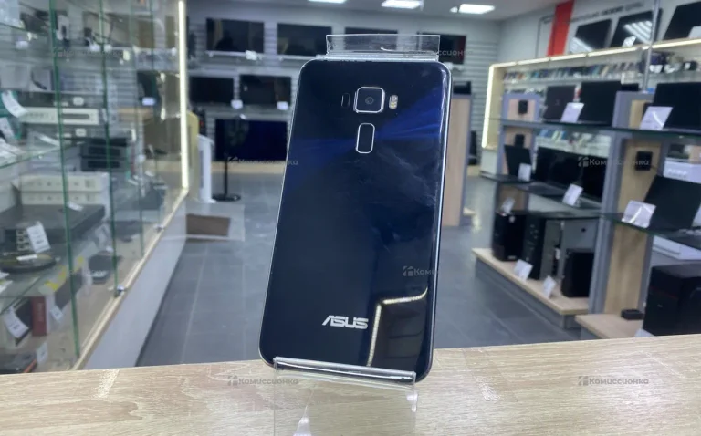 Asus Zenfone 3 ZE552KL 3/32 ГБ