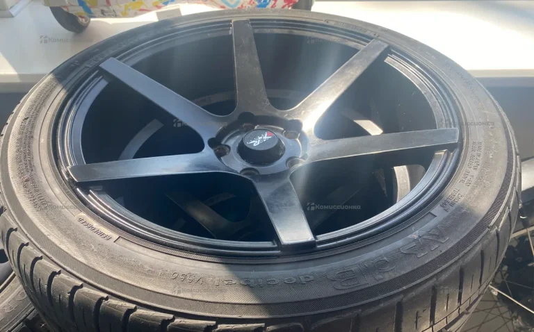 Литые диски XXR 17 5*114,3 8,5 +2 на шинах
