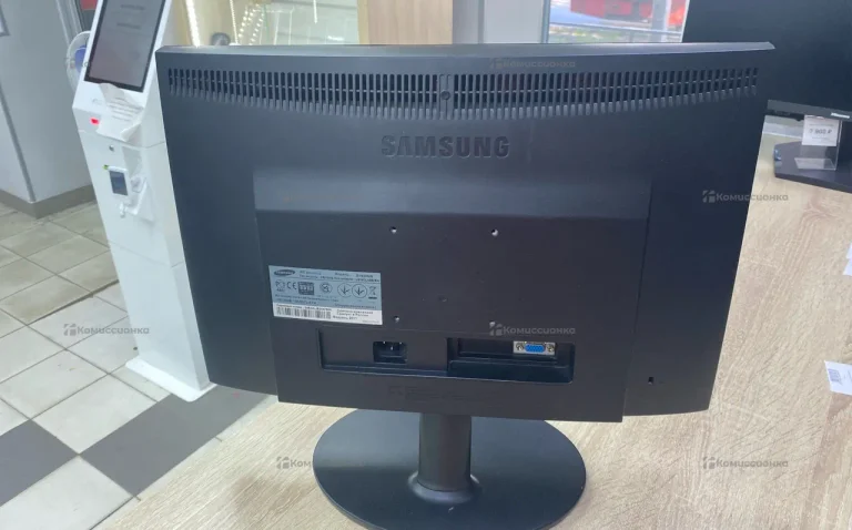 Монитор Samsung SyncMaster E1920NW