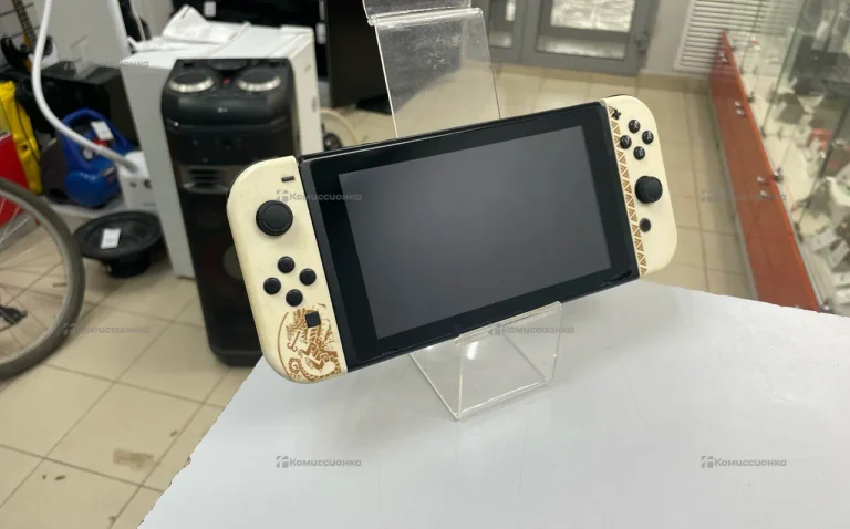 Приставка Nintendo Switch HAC-001