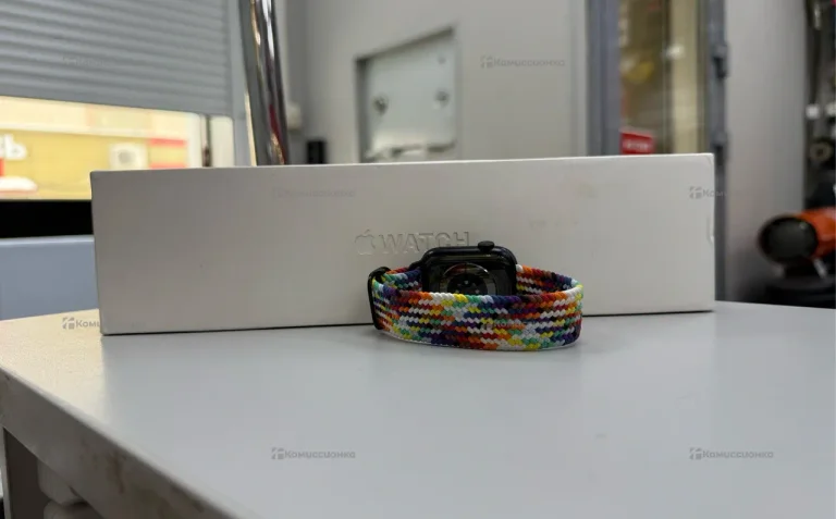 Часы  Apple Watch Series 7