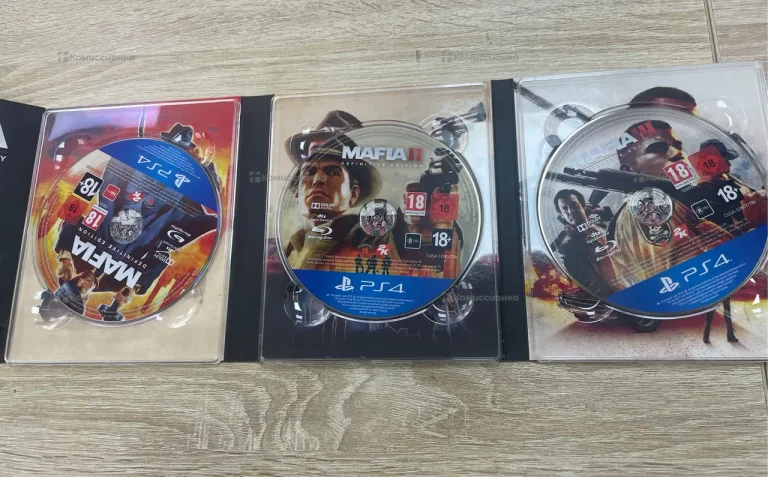 диск PS4 Mafia Trilogy