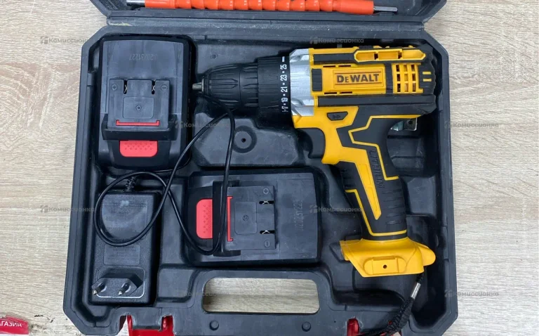 Шуруповерт Dewalt 10mm 0-350/0