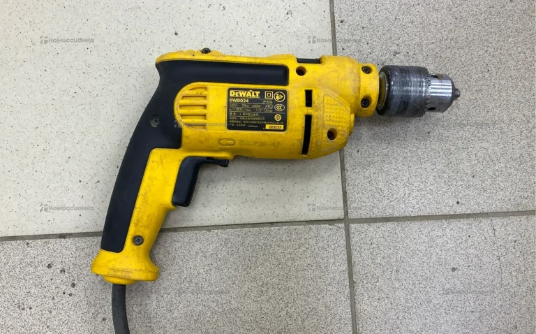 Дрель Dewalt DWD 024