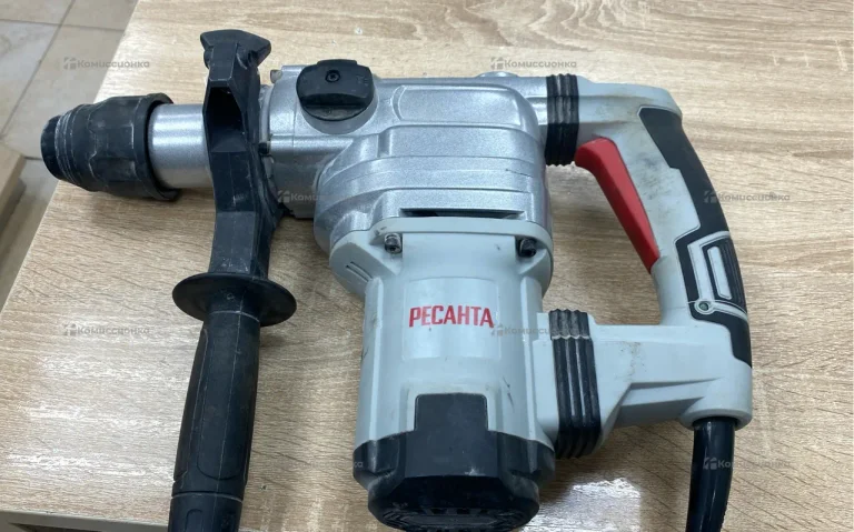 Перфоратор Ресанта П-40-1600КМ