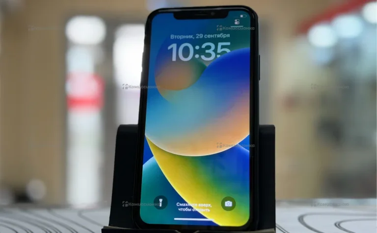 Apple iPhone X 3/64 ГБ