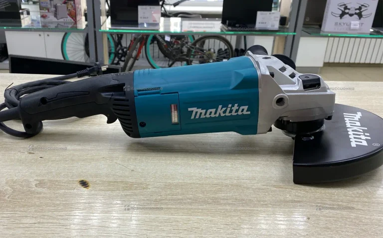 УШМ УШМ Makita GA9082