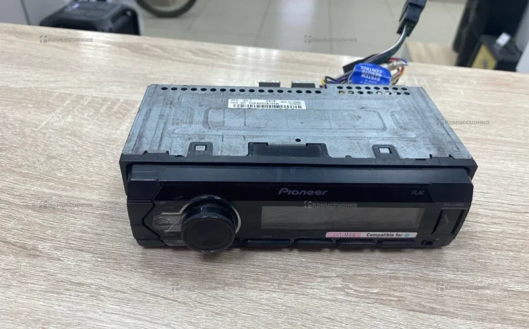 Автомагнитола  Pioneer MVH-S110UBG