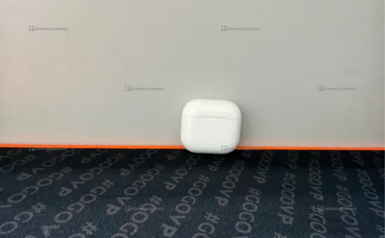 AirPods 4