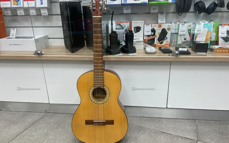 Гитара Cremona classic guitar