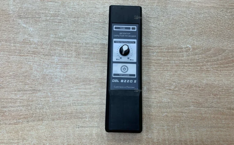 Детектор сткрытой проводки Del 8220 s