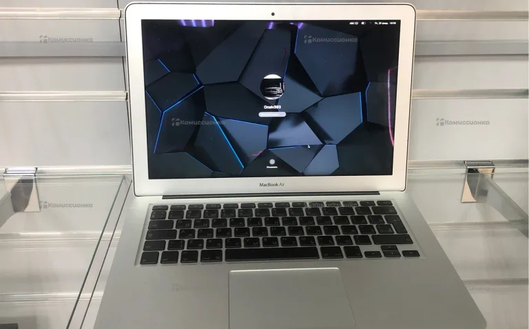 Ноутбук MacBook Air 2010