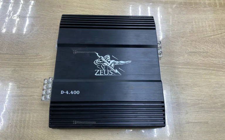 автомобильный усилитель Zeus D-4.400