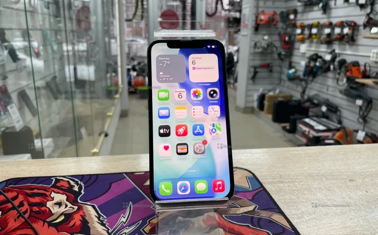 Apple iPhone 13 4/256 ГБ