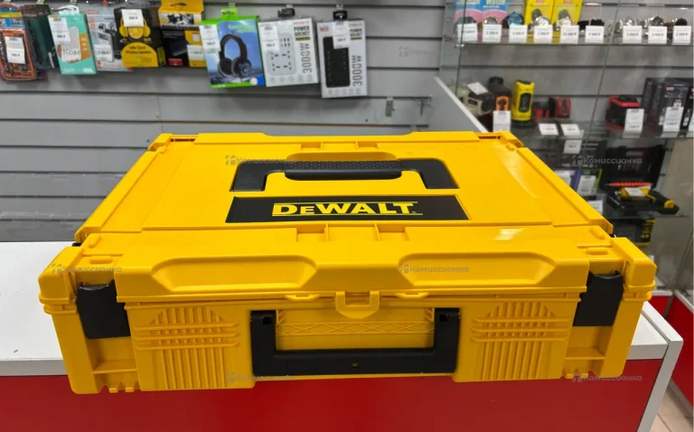 Dewalt 4в1