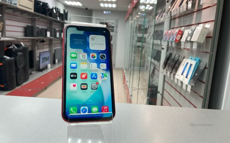 Apple iPhone 11 4/128 ГБ