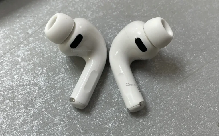 Наушники AirPods Pro 3
