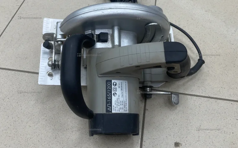 Циркулярная пила Интерскол ДП-165/1250