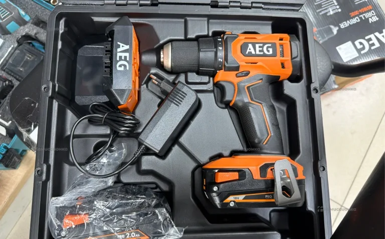 Шуруповерт AEG BS18G4
