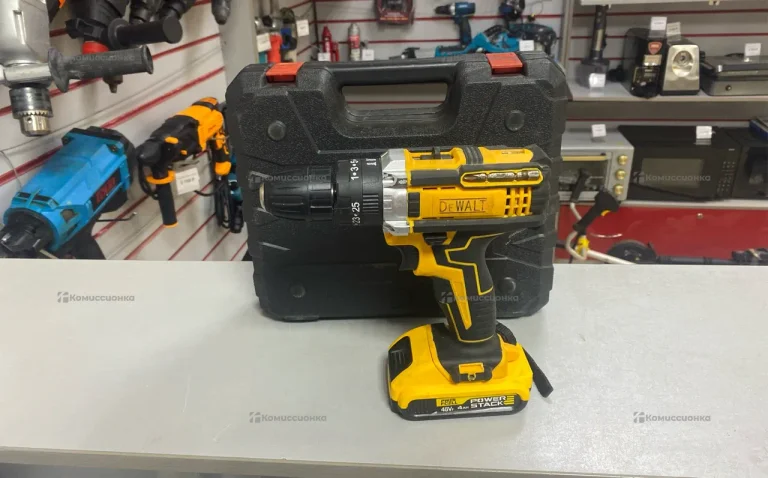 Шуруповерт Dewalt реплика