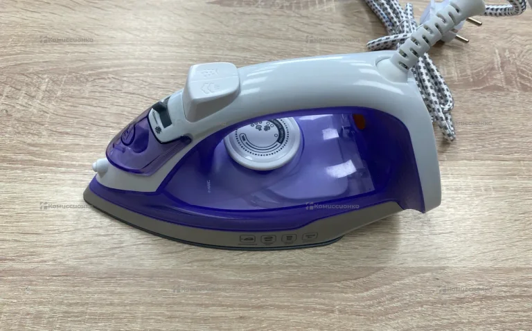 Утюг Dexp NS1600C