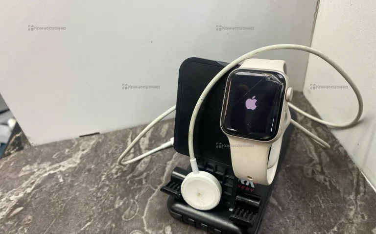 Часы Apple Watch se3