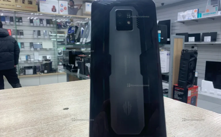ZTE nubia RedMagic 7 16/256 ГБ