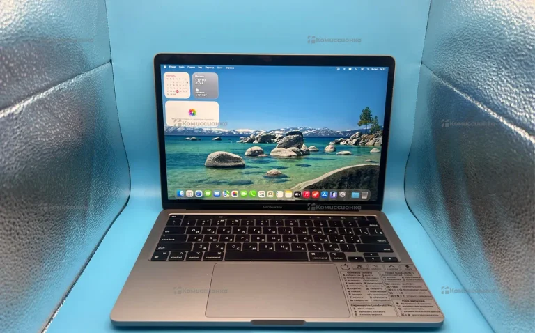 Ноутбук  Apple MacBook Pro 13 M1