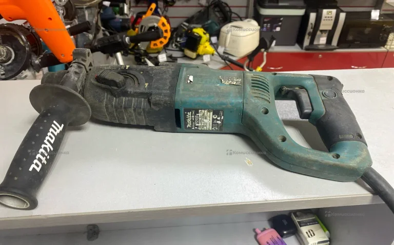 Перфоратор Makita HR 2455