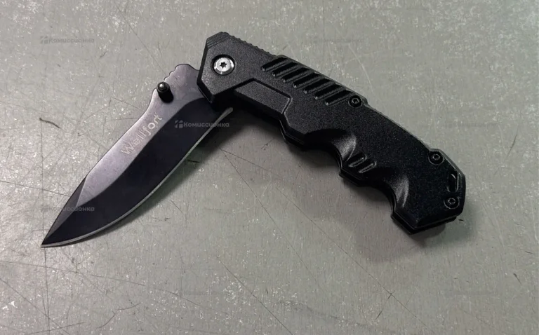 Нож туристический