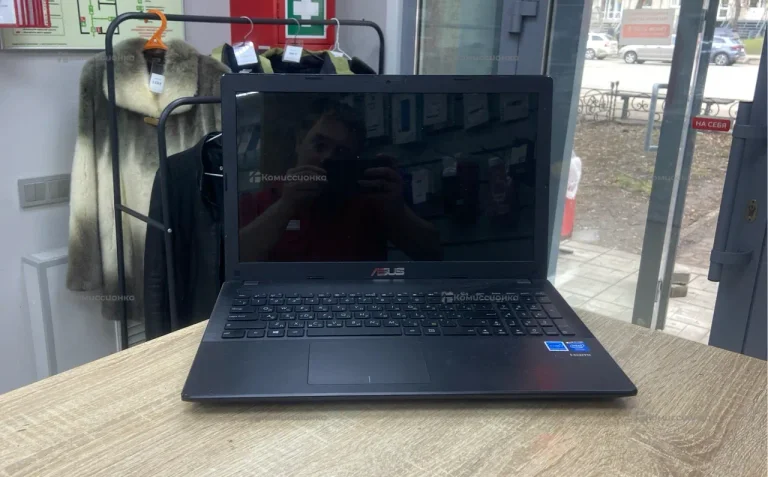 Ноутбук Asus