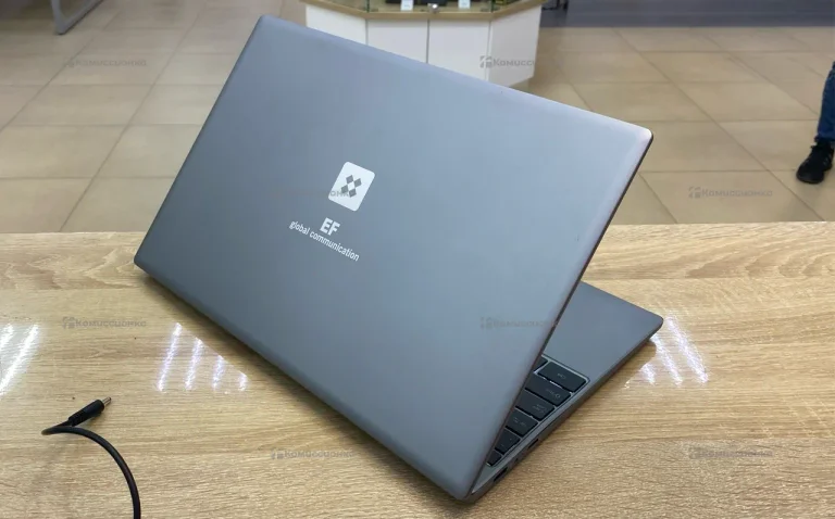 Ноутбук EF Global commenication *11