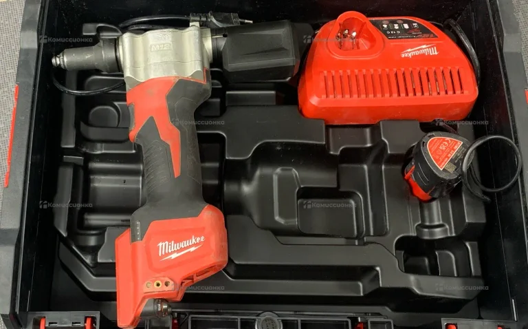 Заклепочник Аккумуляторный Заклепочник Milwaukee m
