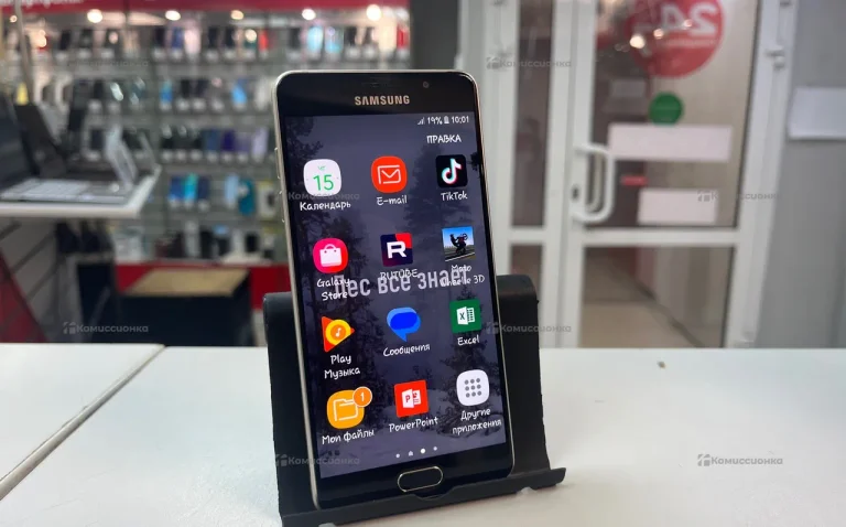 Телефон Samsung Galaxy A5 (2016) 2/16 ГБ