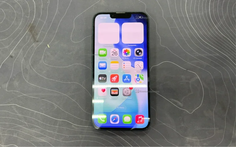 Apple iPhone 13 4/128 ГБ