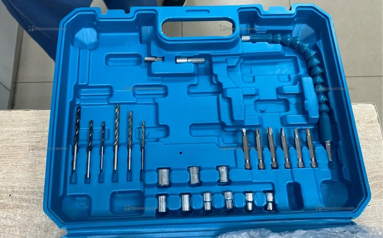 Шуруповерт с набором Makita реп.