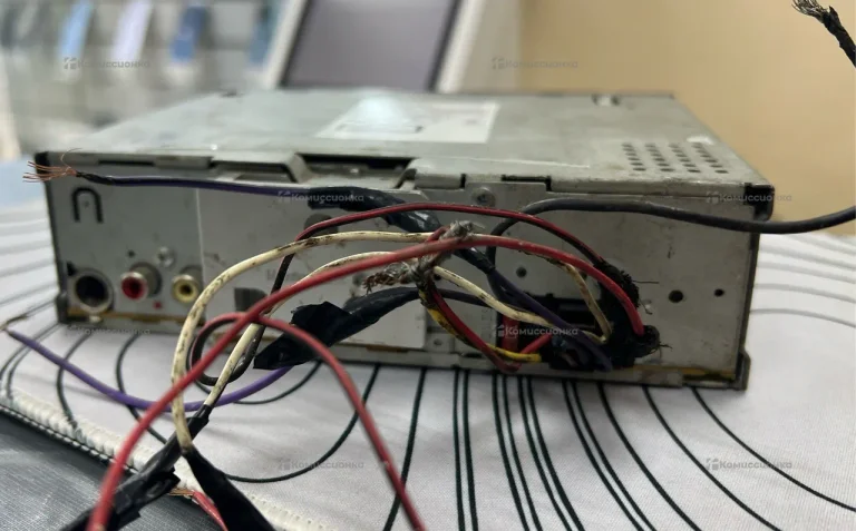 Автомагнитола  Kenwood led-4554U