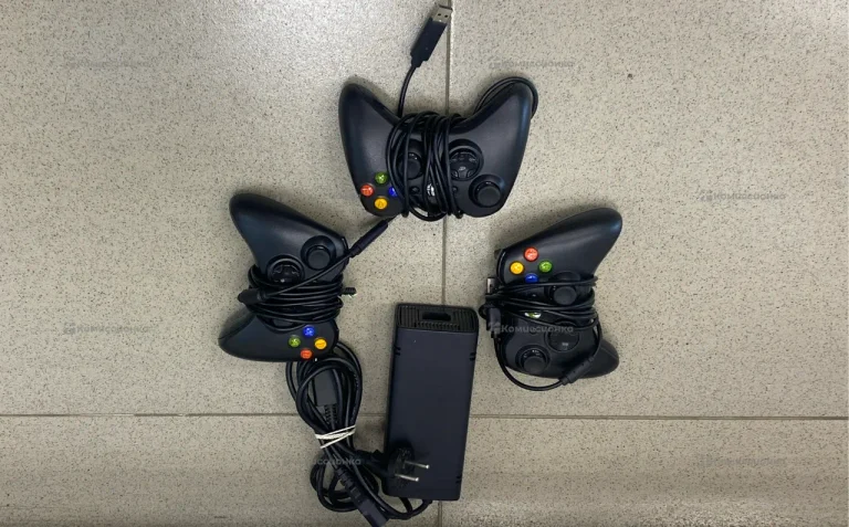 Приставка Xbox 360 Console.