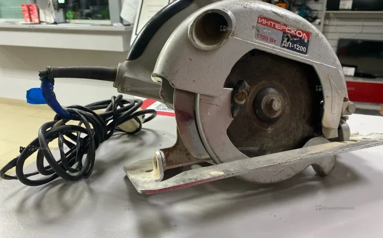 Дисковая пила Интерскол ДП-1200